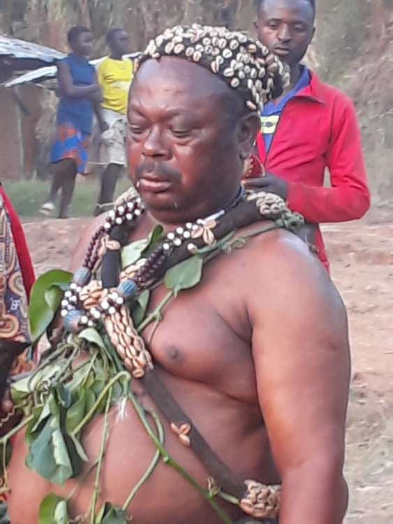 Chief of Lassin, day of enthronement  